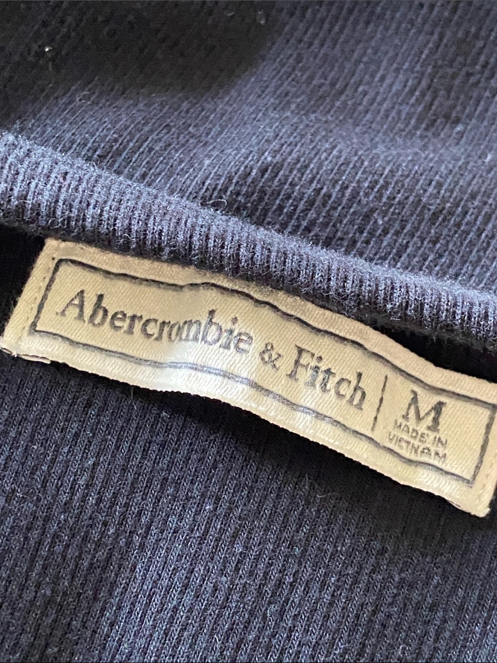 Abercrombie & Fitch long-sleeve henley rib top moose logo chest Size Medium - Picture 6 of 9